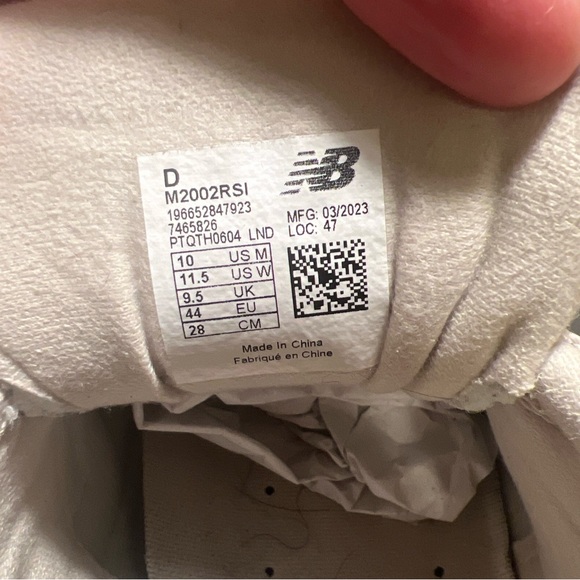 Size 10 - New Balance 2002R Low Driftwood - Picture 10 of 11